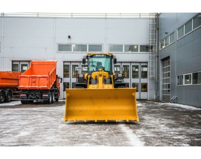 Фронтальный одноковшовый погрузчик SDLG L953F