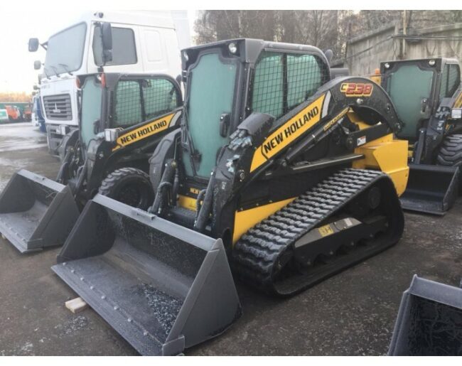 Мини-погрузчик гусеничный New Holland C338