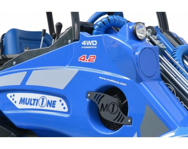 Мини-погрузчик MultiOne модель 4.2