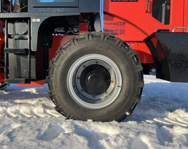 Телескопический погрузчик BUILDER TL25S