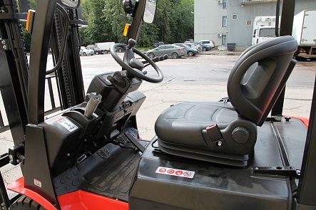 Автопогрузчик EP CPQD15T8
